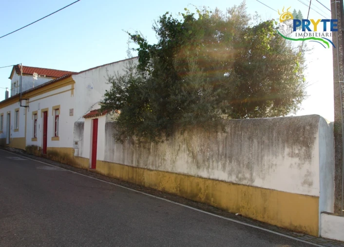 Moradia T3 para Venda em Arez e Amieira do Tejo Foto 1