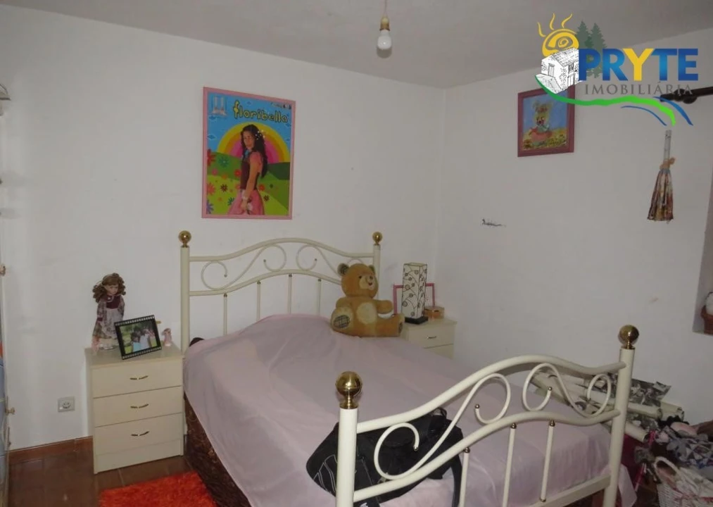 Moradia T5 para Venda em Troviscal Foto 24