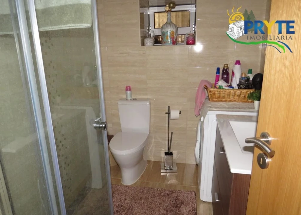 Moradia T5 para Venda em Troviscal Foto 27