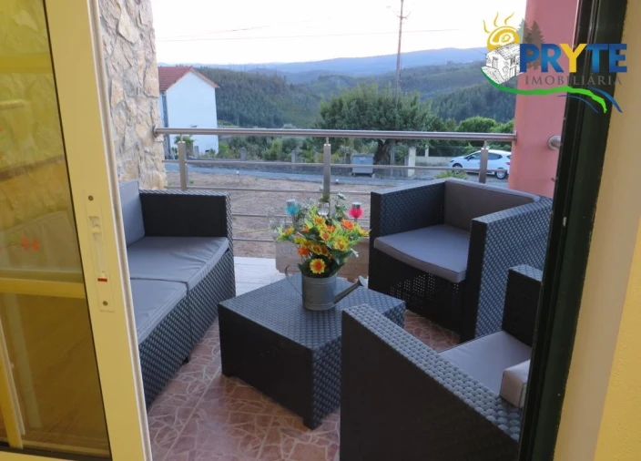 Moradia T5 para Venda em Troviscal Foto 13