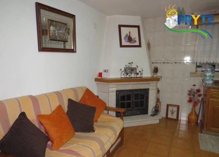 Moradia T5 para Venda em Troviscal Foto 16