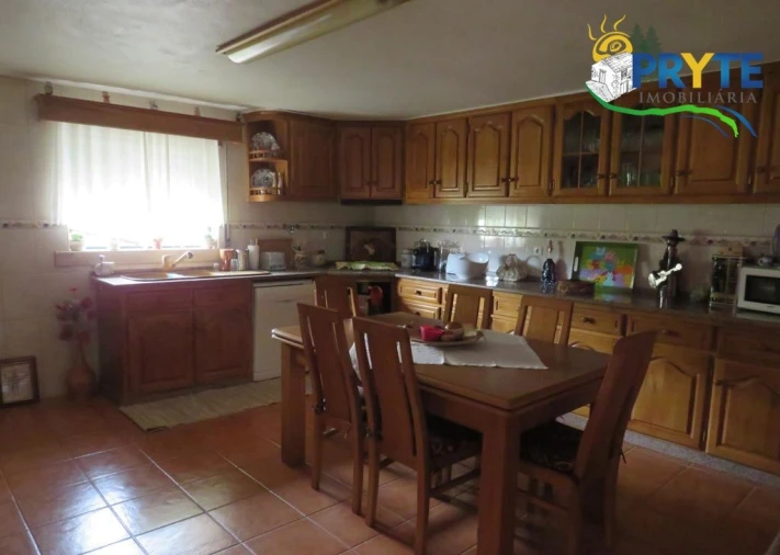 Moradia T5 para Venda em Troviscal Foto 18