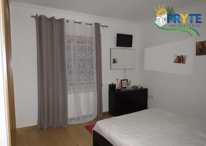 Moradia T5 para Venda em Troviscal Foto 33