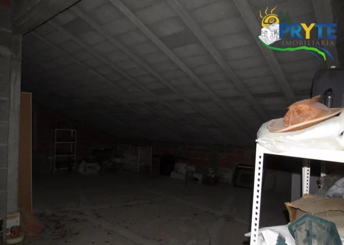 Moradia T5 para Venda em Troviscal Foto 46