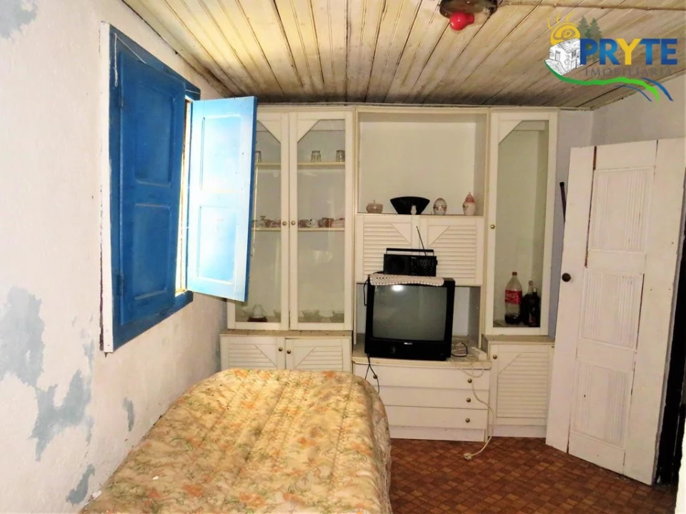 Quinta T2 para Venda em Mosteiro Foto 13