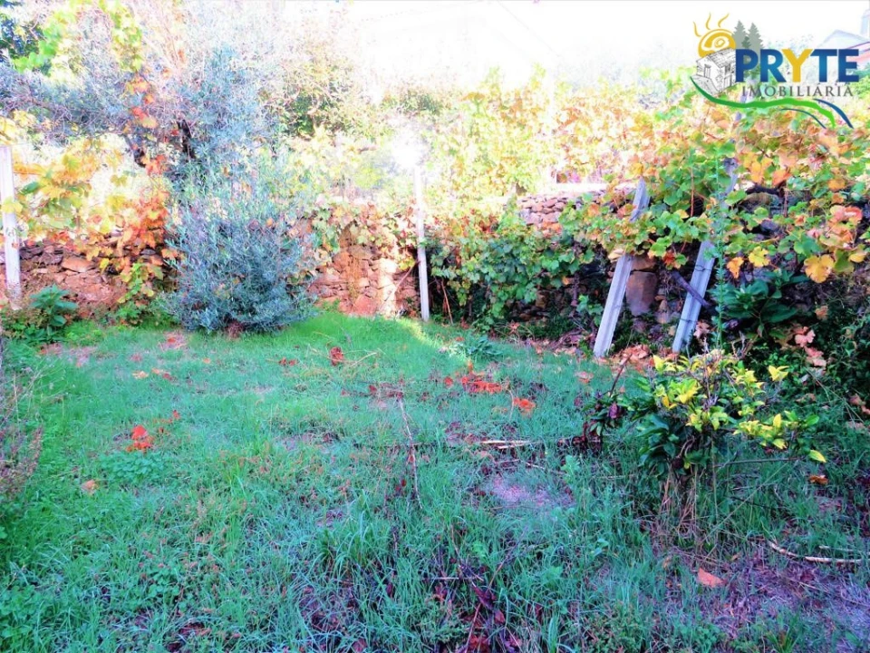 Quinta T2 para Venda em Mosteiro Foto 20