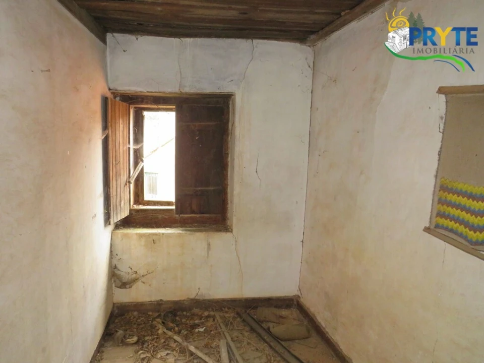 Moradia T6 para Venda em Varzea dos Cavaleiros Foto 16