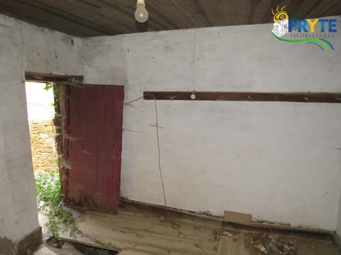 Moradia T6 para Venda em Varzea dos Cavaleiros Foto 9