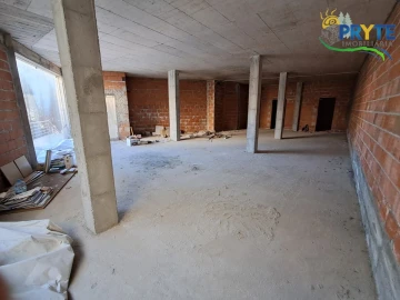 Loja para Venda em Sertã