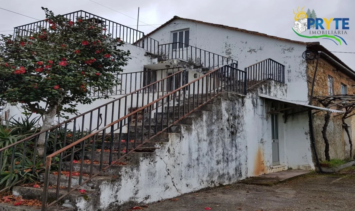 Moradia T3 para Venda em Cernache do Bonjardim, Nesperal e Palhais Foto 1