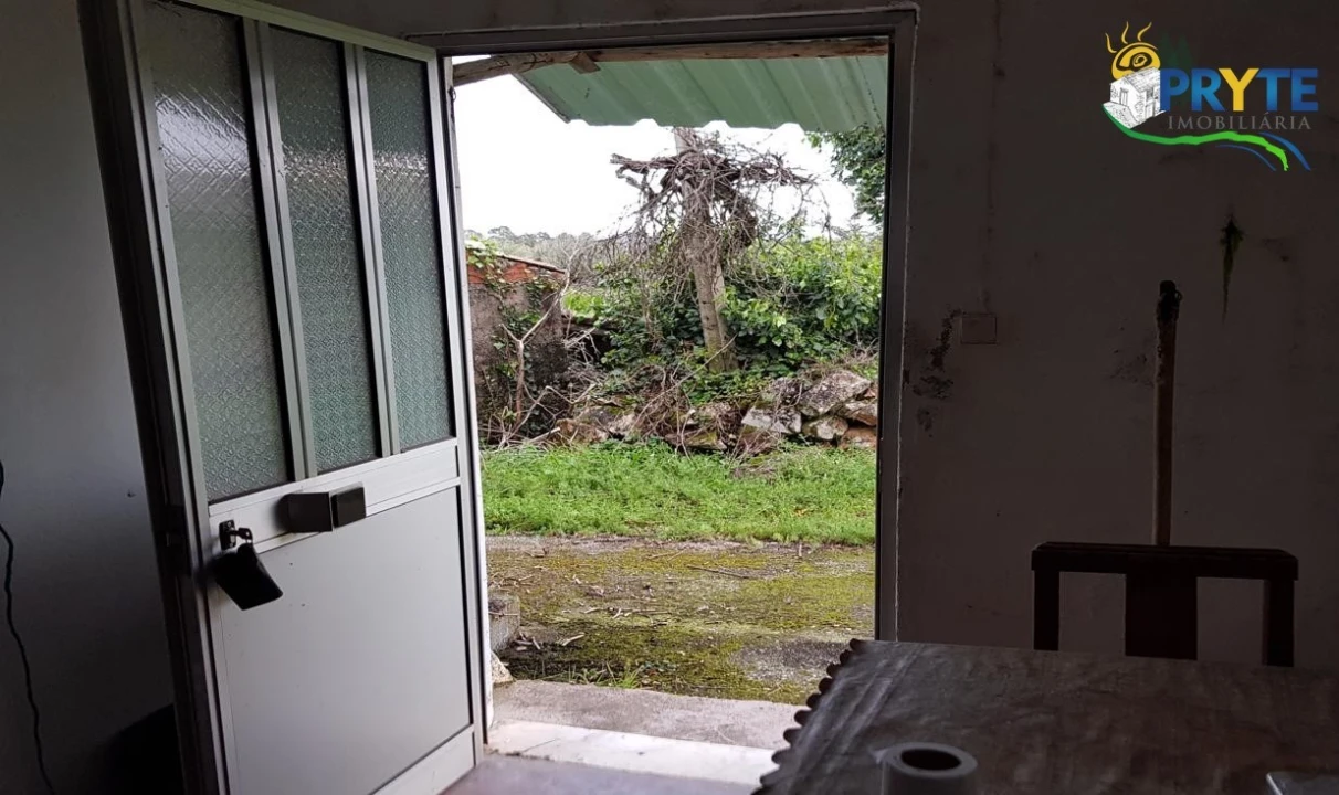 Moradia T3 para Venda em Cernache do Bonjardim, Nesperal e Palhais Foto 12