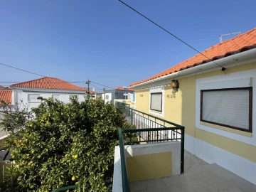 Moradia T2 para Venda em Lourinhã e Atalaia