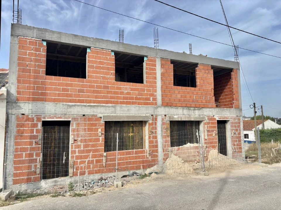 Moradia T2 para Venda em Carvalhal Foto 1