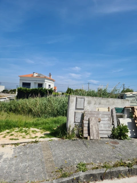 Terreno para Venda em Lourinhã e Atalaia