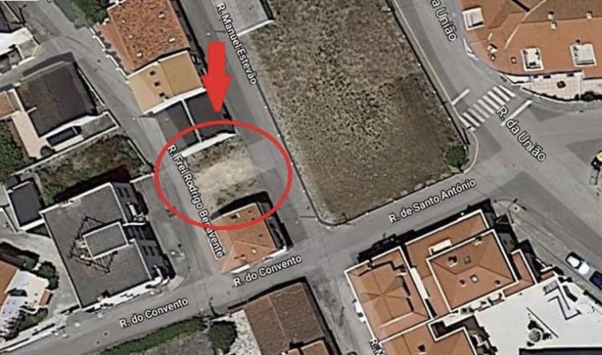 Terreno para Venda em Atouguia da Baleia Foto 5