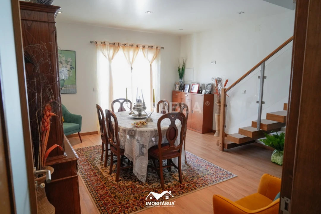 Moradia T4 para Venda em Sarzedo Foto 18