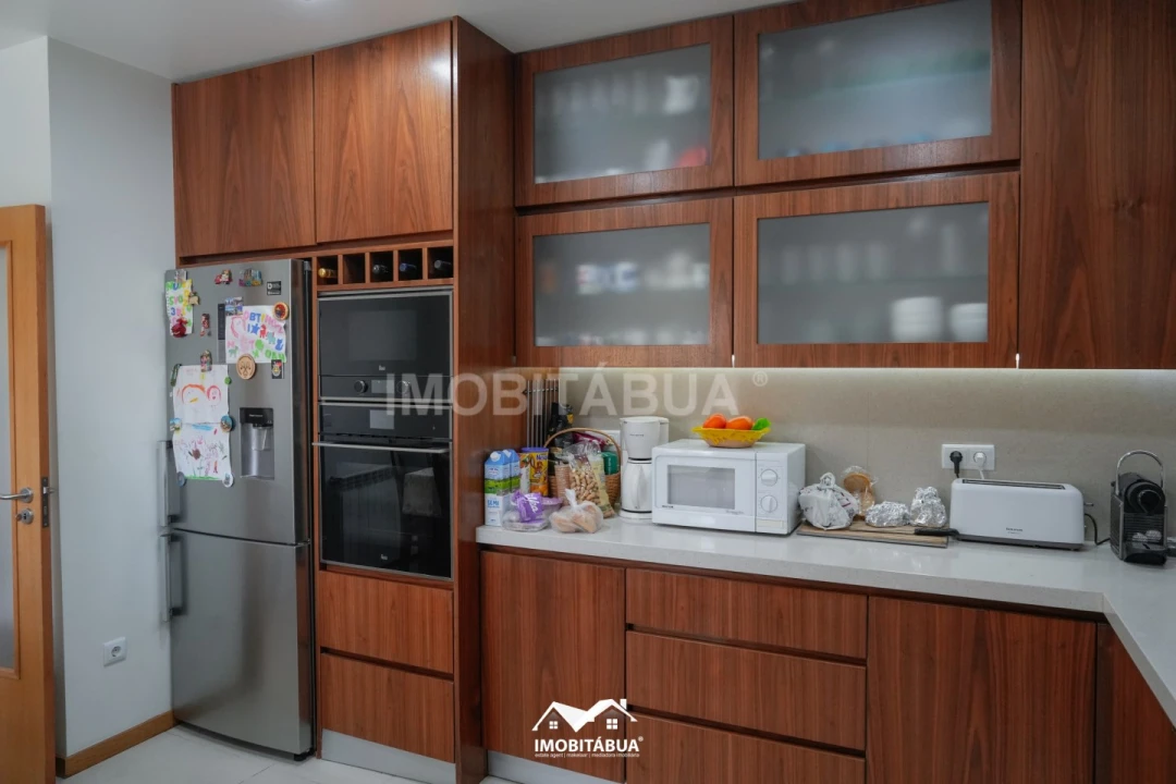 Moradia T4 para Venda em Sarzedo Foto 4