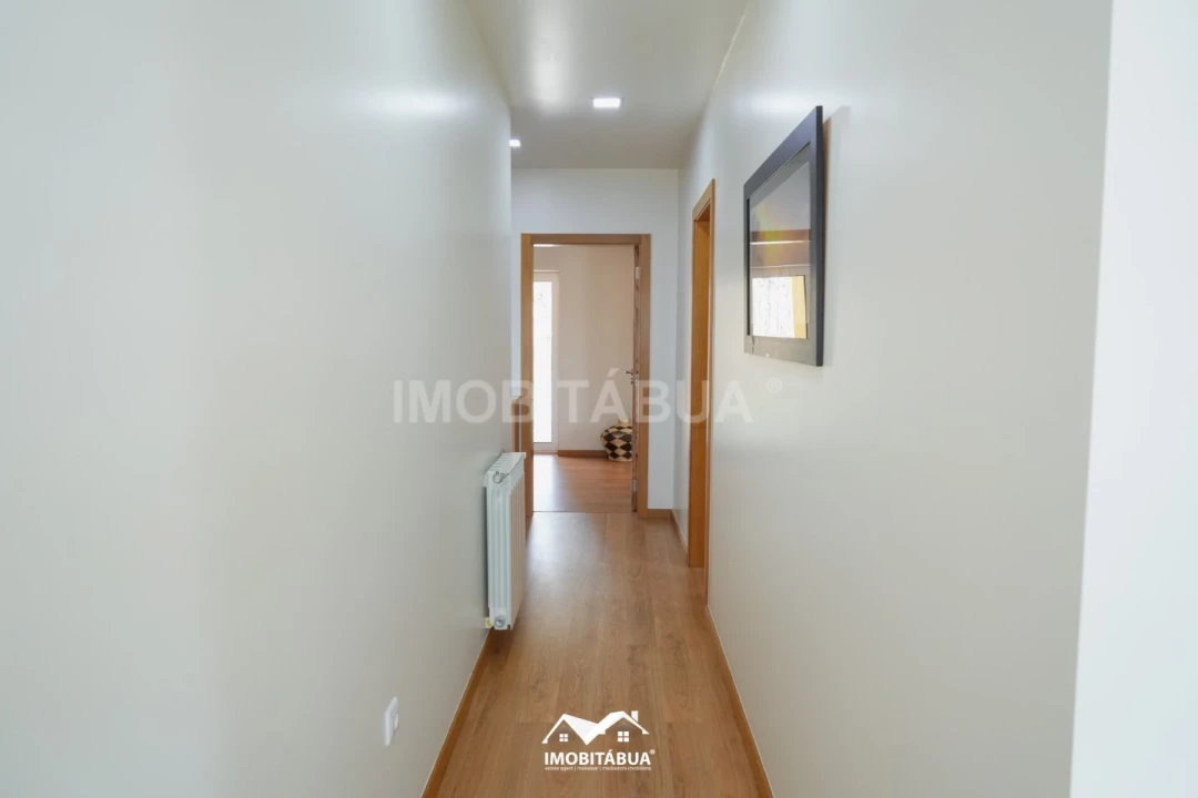 Moradia T4 para Venda em Sarzedo Foto 24