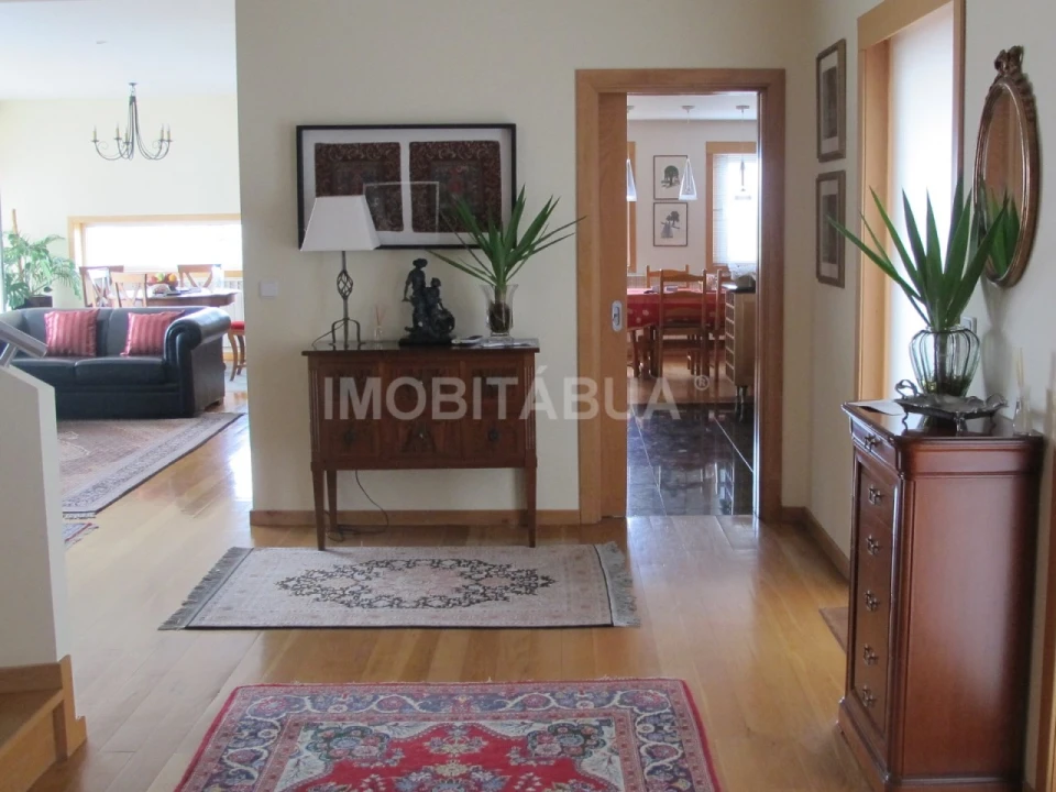 Moradia T4 para Venda em Oliveira do Hospital e São Paio de Gramaços Foto 2