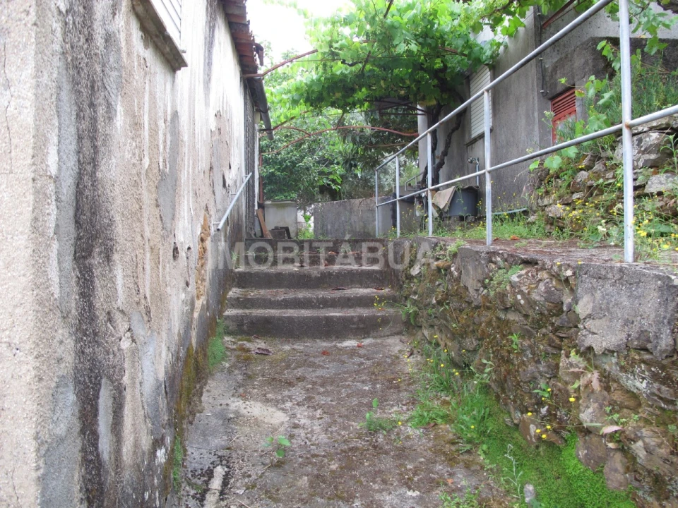 Moradia T3 para Venda em Espariz e Sinde Foto 24