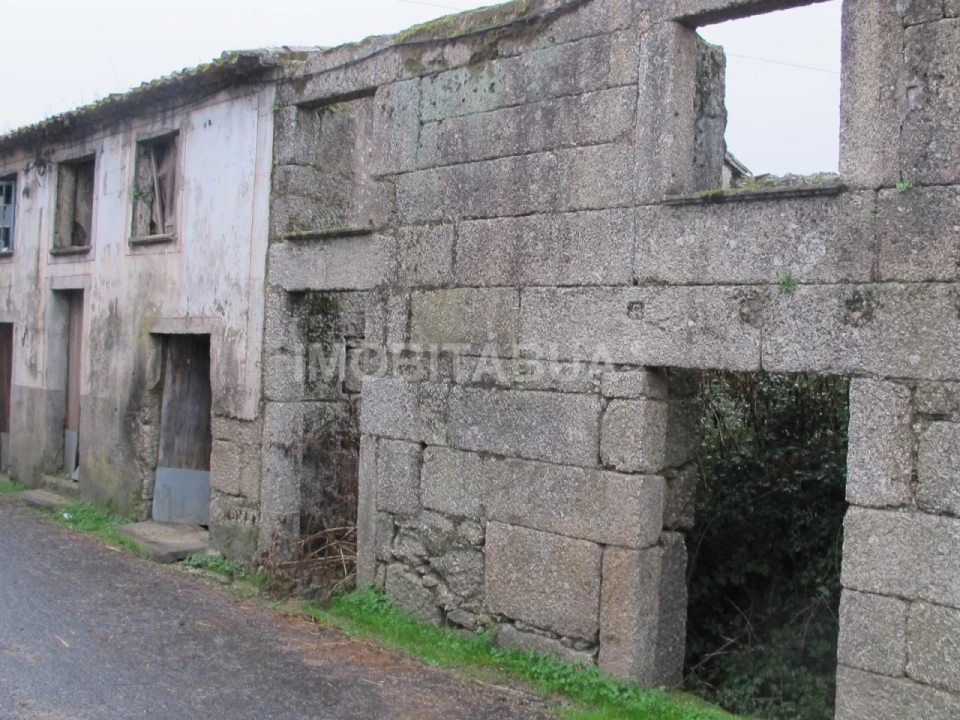 Moradia para Venda em Ázere e Covelo Foto 3