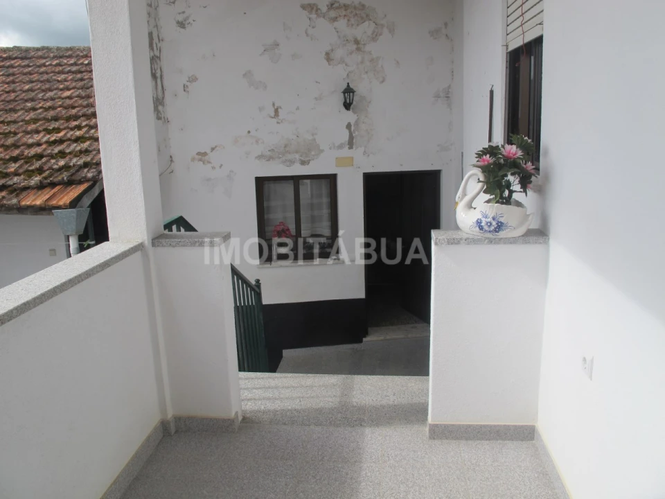 Moradia T4 para Venda em Tabua Foto 19