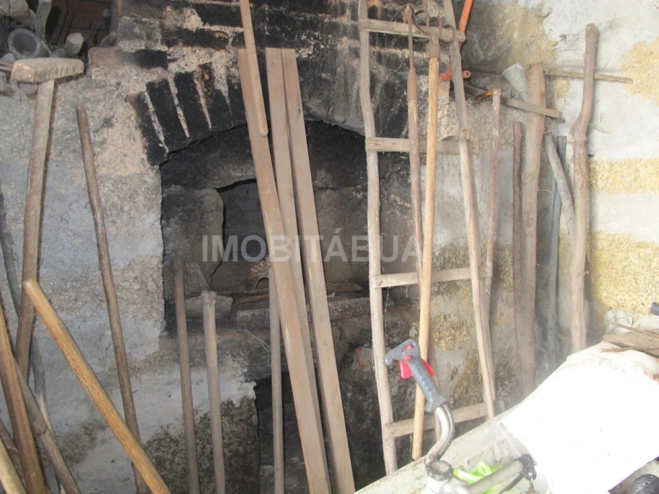 Moradia T4 para Venda em Tabua Foto 29