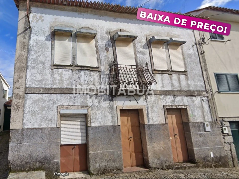 Moradia T4 para Venda em Tabua Foto 1