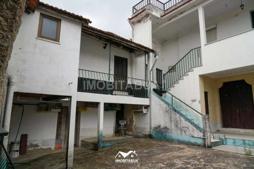 Moradia T4 para Venda em Tabua Foto 7