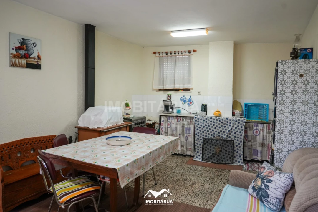 Moradia T4 para Venda em Tabua Foto 17