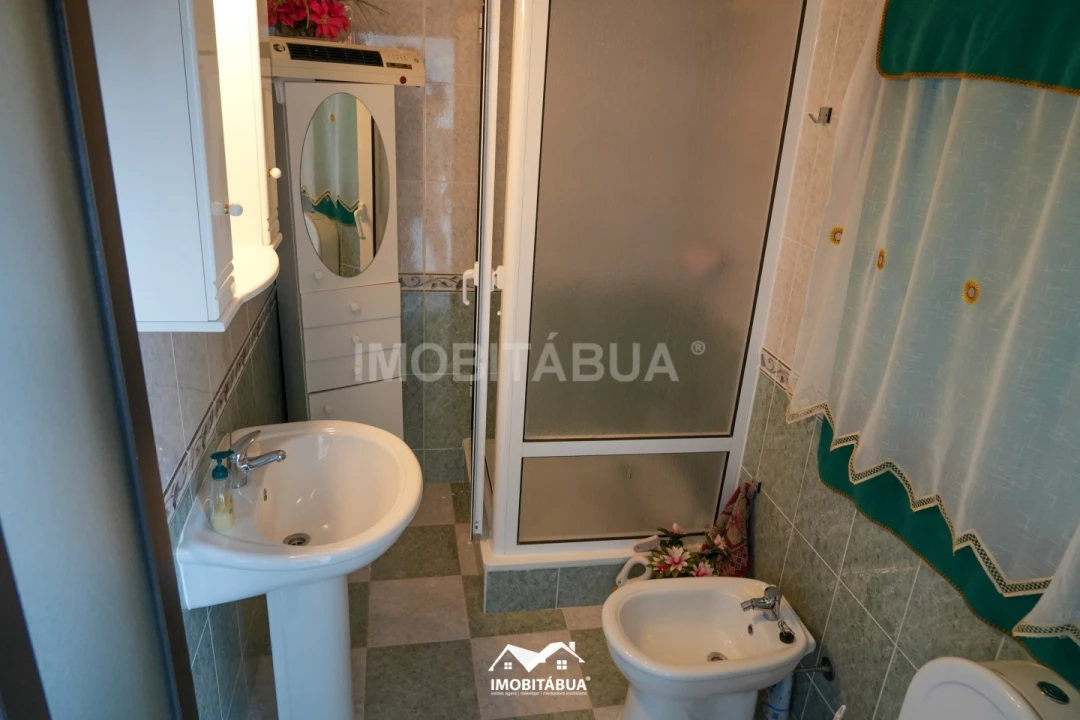 Moradia T4 para Venda em Tabua Foto 20