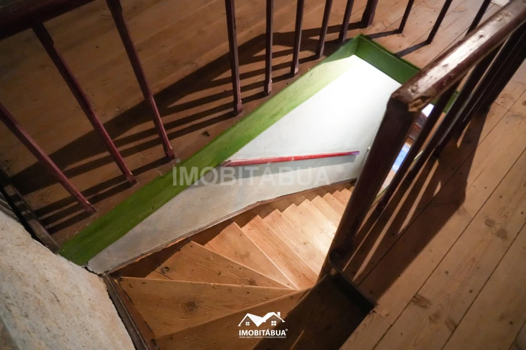 Moradia T4 para Venda em Tabua Foto 32