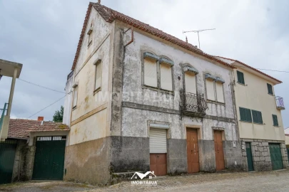 Moradia T4 para Venda em Tabua