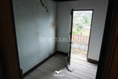 Moradia T4 para Venda em Tabua