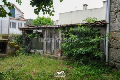 Moradia T4 para Venda em Tabua