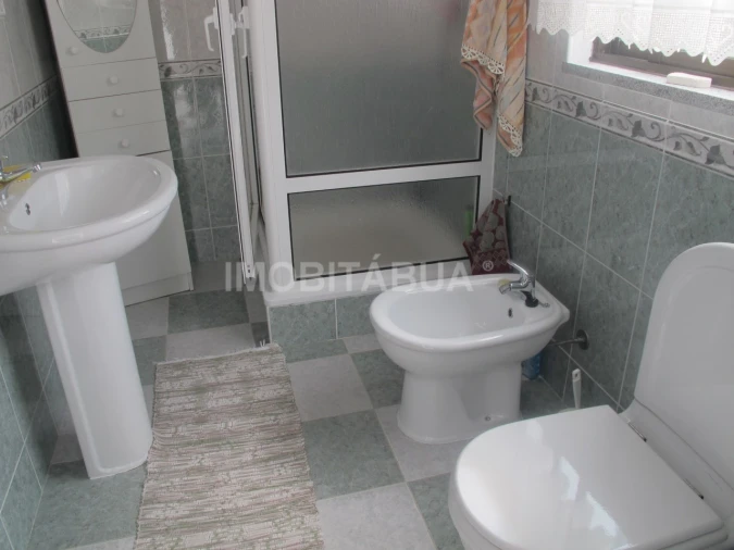 Moradia T4 para Venda em Tabua Foto 14