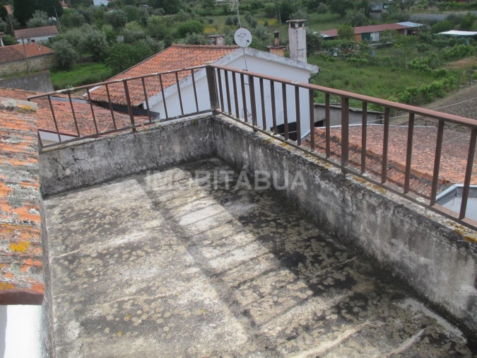 Moradia T4 para Venda em Tabua Foto 18