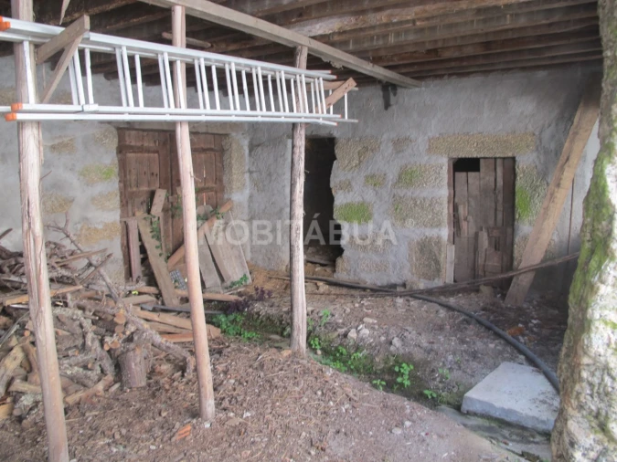 Moradia T4 para Venda em Tabua Foto 28