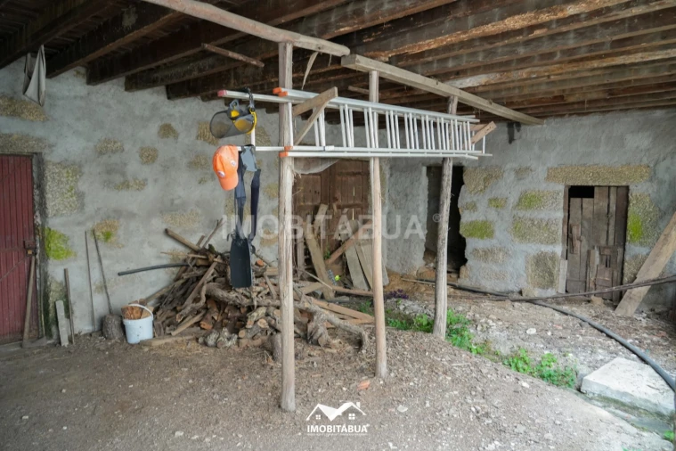 Moradia T4 para Venda em Tabua Foto 12
