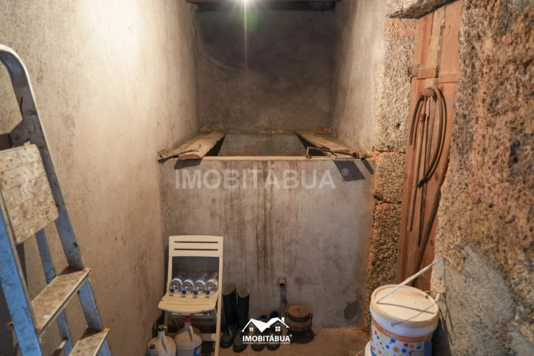 Moradia T4 para Venda em Tabua Foto 15