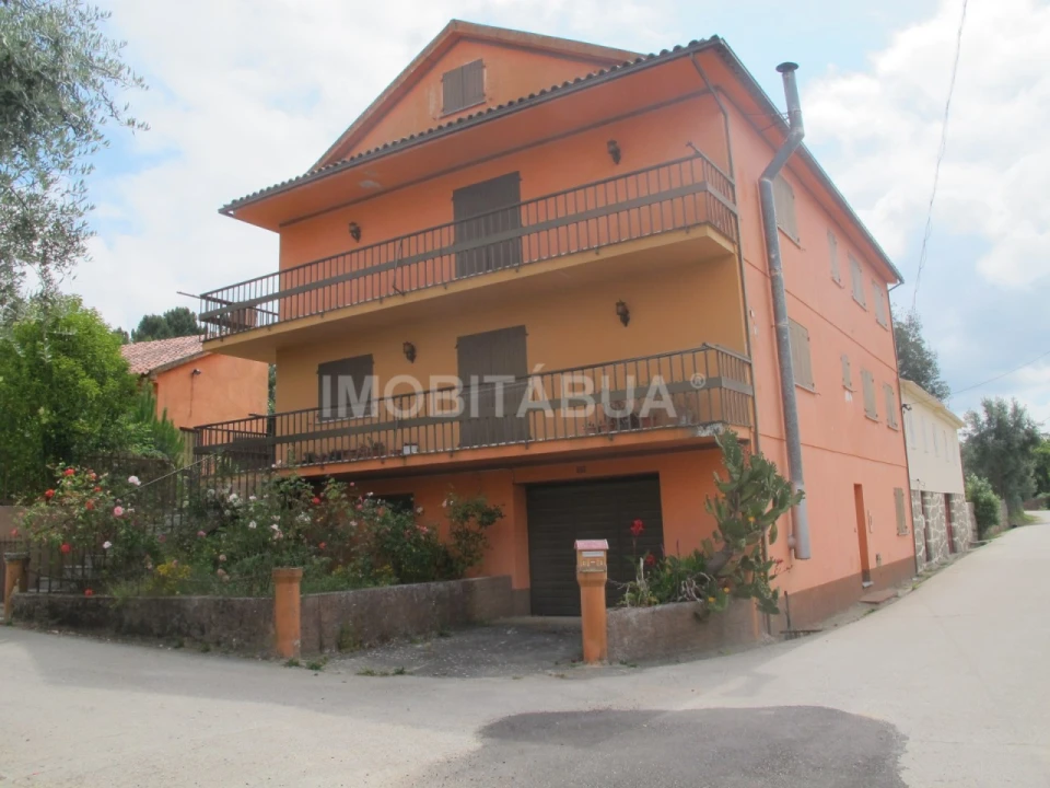 Moradia T9 para Venda em São João de Areias Foto 1