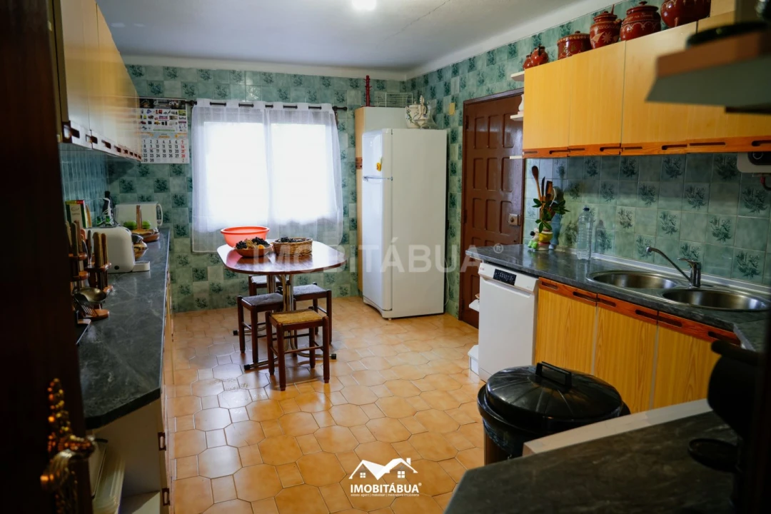Moradia T9 para Venda em São João de Areias Foto 5