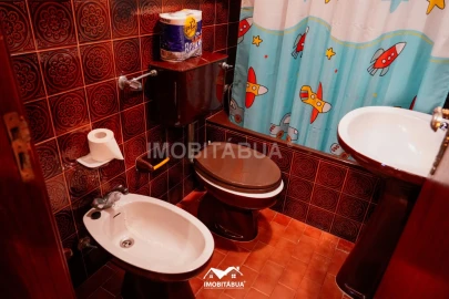 Moradia T9 para Venda em São João de Areias
