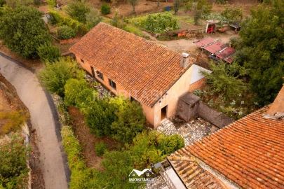 Moradia T9 para Venda em São João de Areias