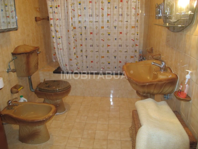 Moradia T9 para Venda em São João de Areias Foto 18