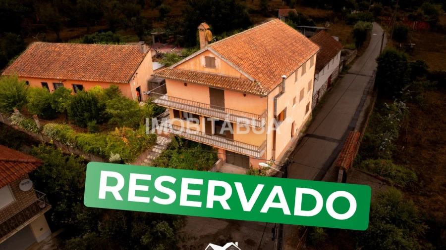 Moradia T9 para Venda em São João de Areias