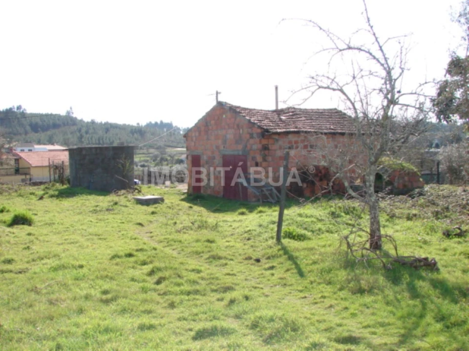 Terreno para Venda em Espariz e Sinde Foto 1