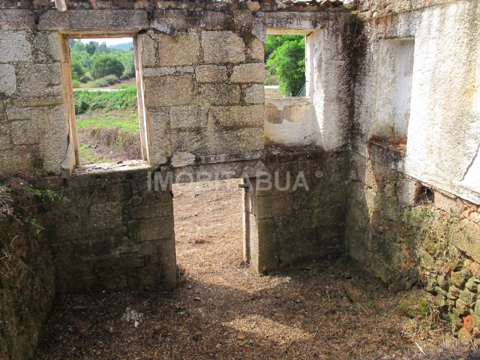 Terreno para Venda em Covas e Vila Nova de Oliveirinha Foto 8