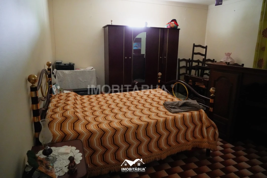 Moradia T2 para Venda em Parada Foto 16