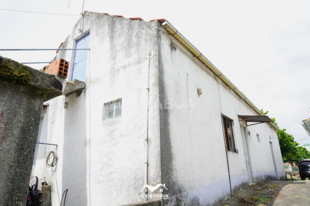 Moradia T2 para Venda em Parada Foto 25